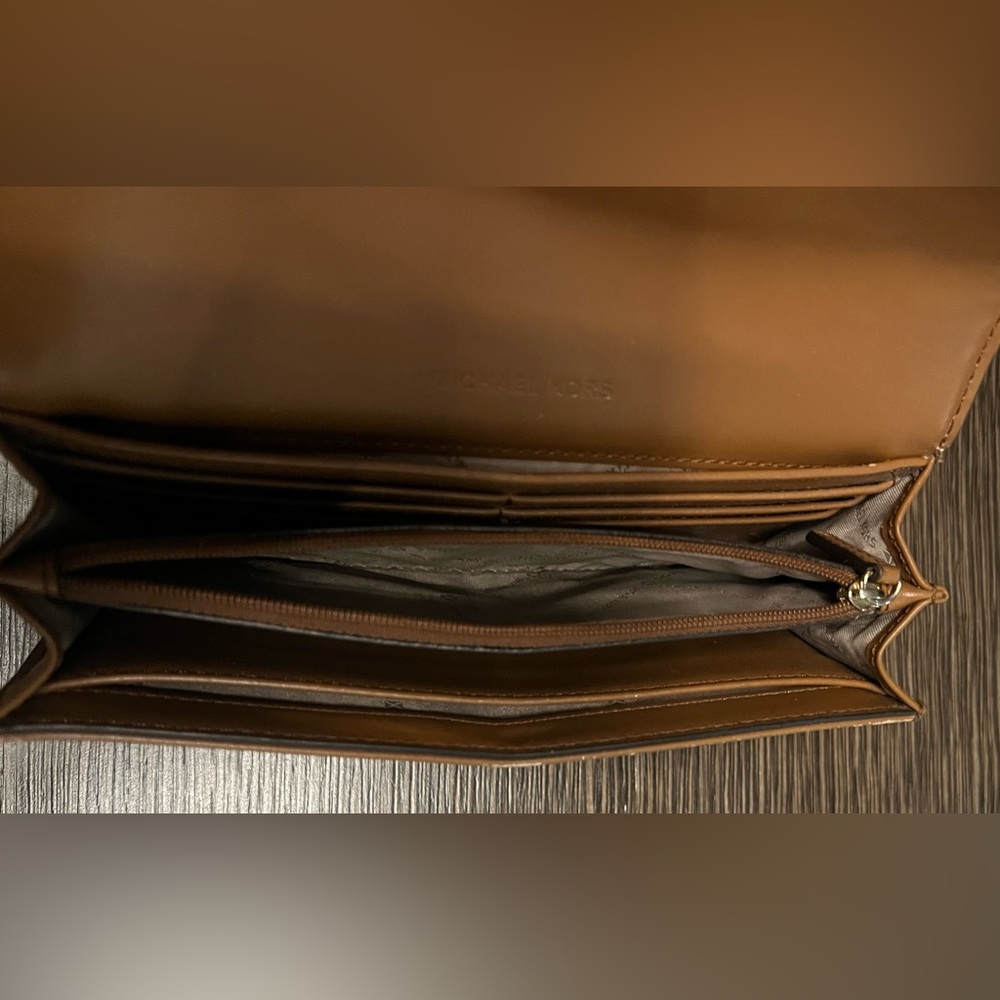 Michael Kors Wallet (Gently Used) - Picture 6 of 7